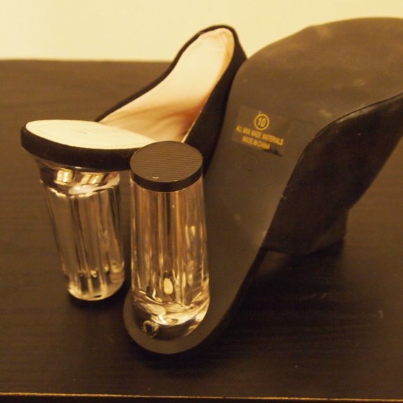 Clothes Looking for a New Home. - Picture 12 of 16